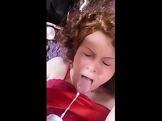 Cute Blondy TayTay Taking a Cumshot to the Face