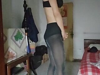 crossdress VID_20240218_052922